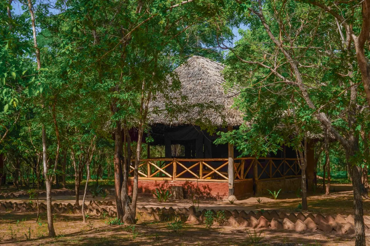 tent_exterior